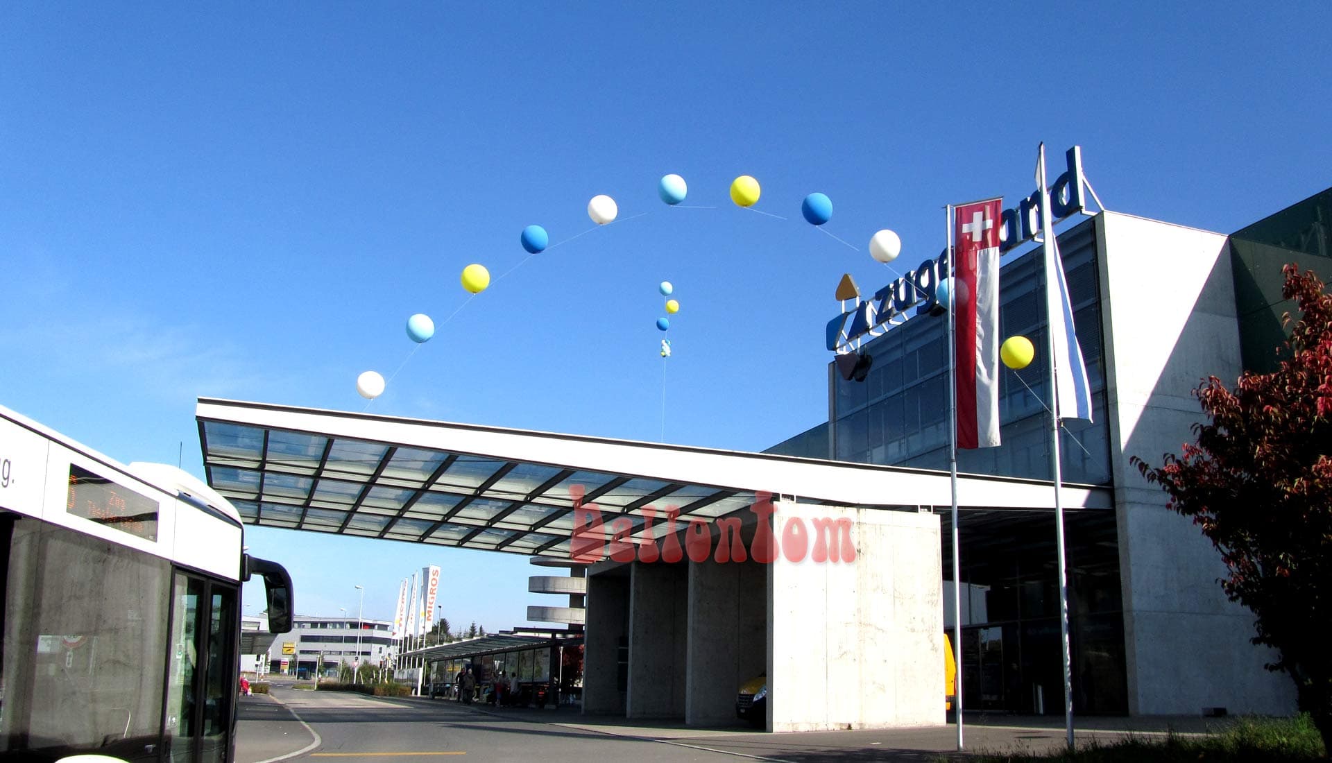 Jubiläum Zuger Land - Projekt: Ballonbox - Foto: Walter Businger - Unterstützung durch ballontom